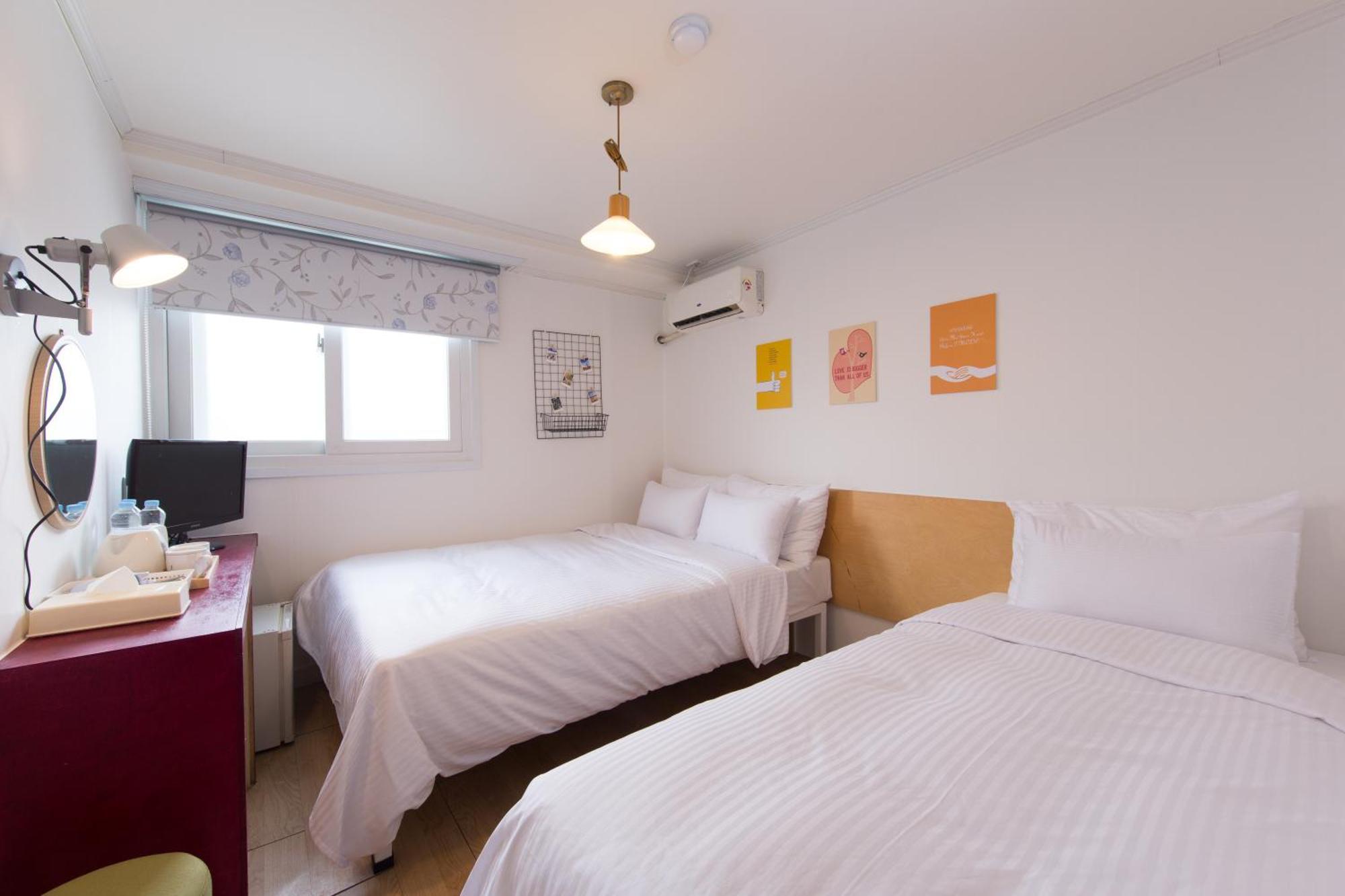 Travel Monster Hotel Seoul Exterior photo